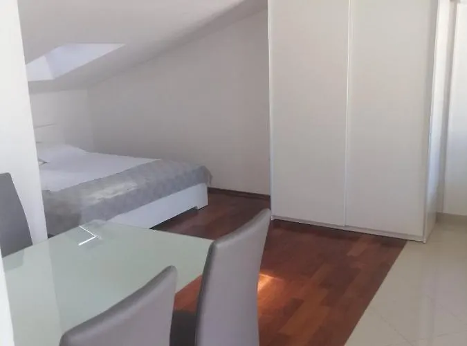 Zarok Apartment *